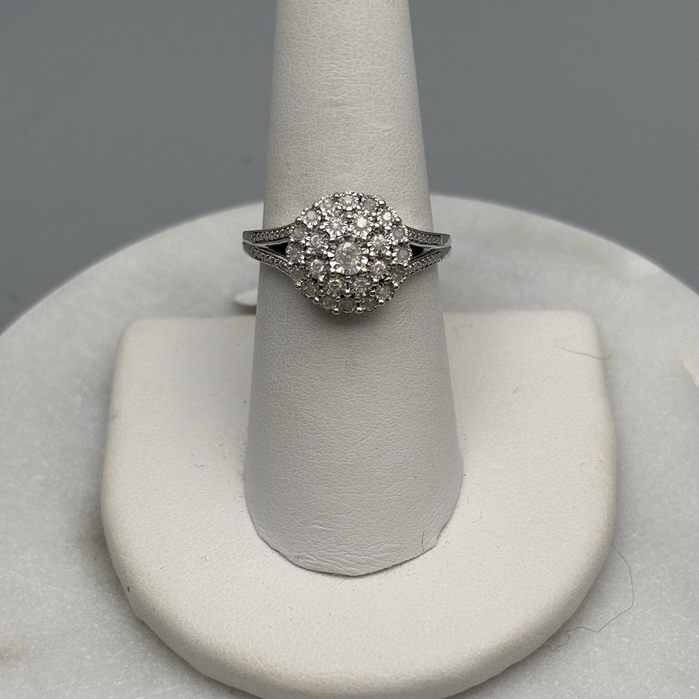 NEW Sterling Silver Ring DIAMOND Sz 8 Cluster .25 CTTW Rhodium Over 925